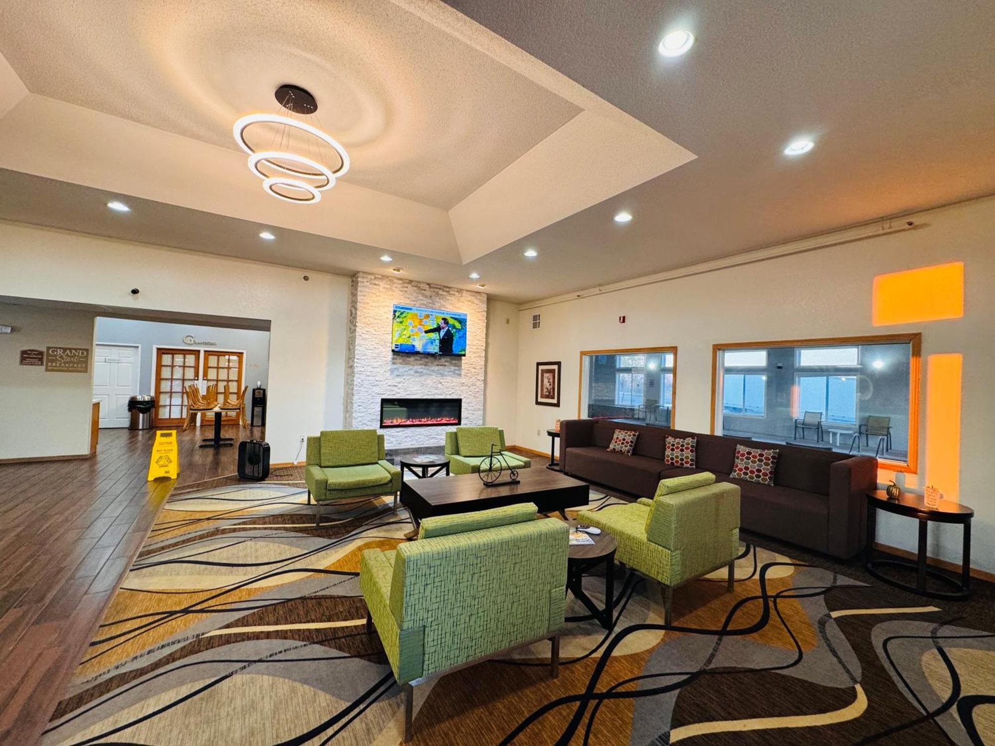Grandstay Hotel And Suite Waseca Екстериор снимка