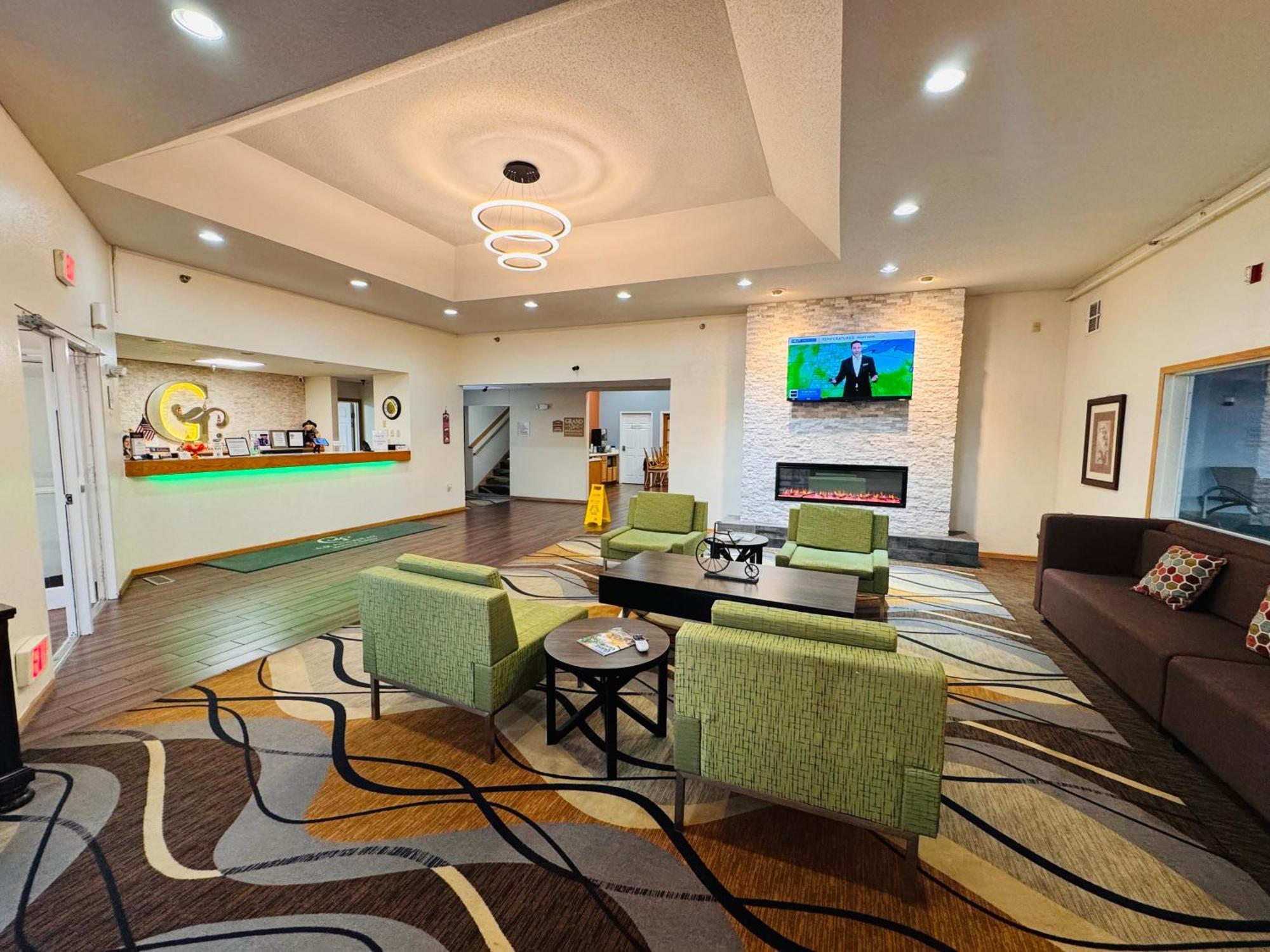 Grandstay Hotel And Suite Waseca Екстериор снимка