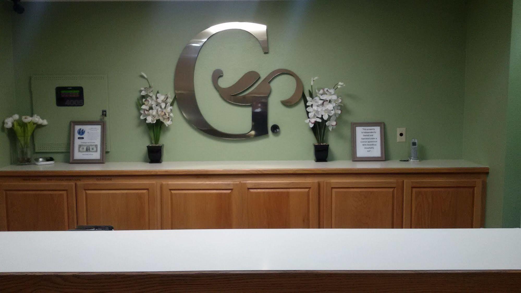Grandstay Hotel And Suite Waseca Екстериор снимка